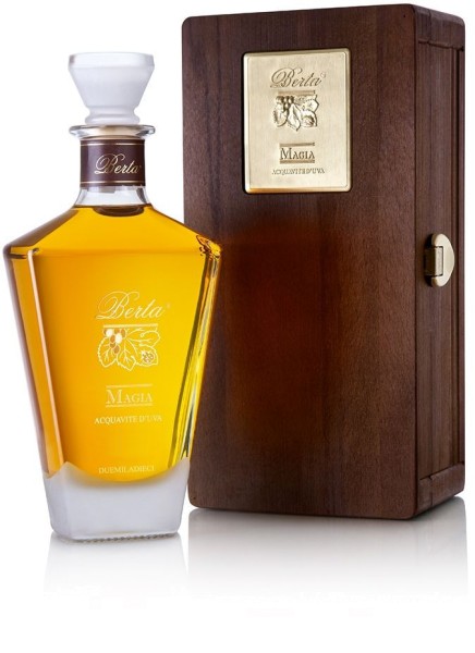 Distillerie Berta Grappa Magia 2012 in edler Holzkiste günstig kaufen
